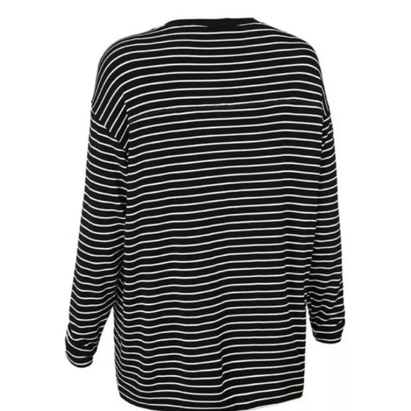 Cabi Crosswalk Top Small Black & White - Picture 4 of 5
